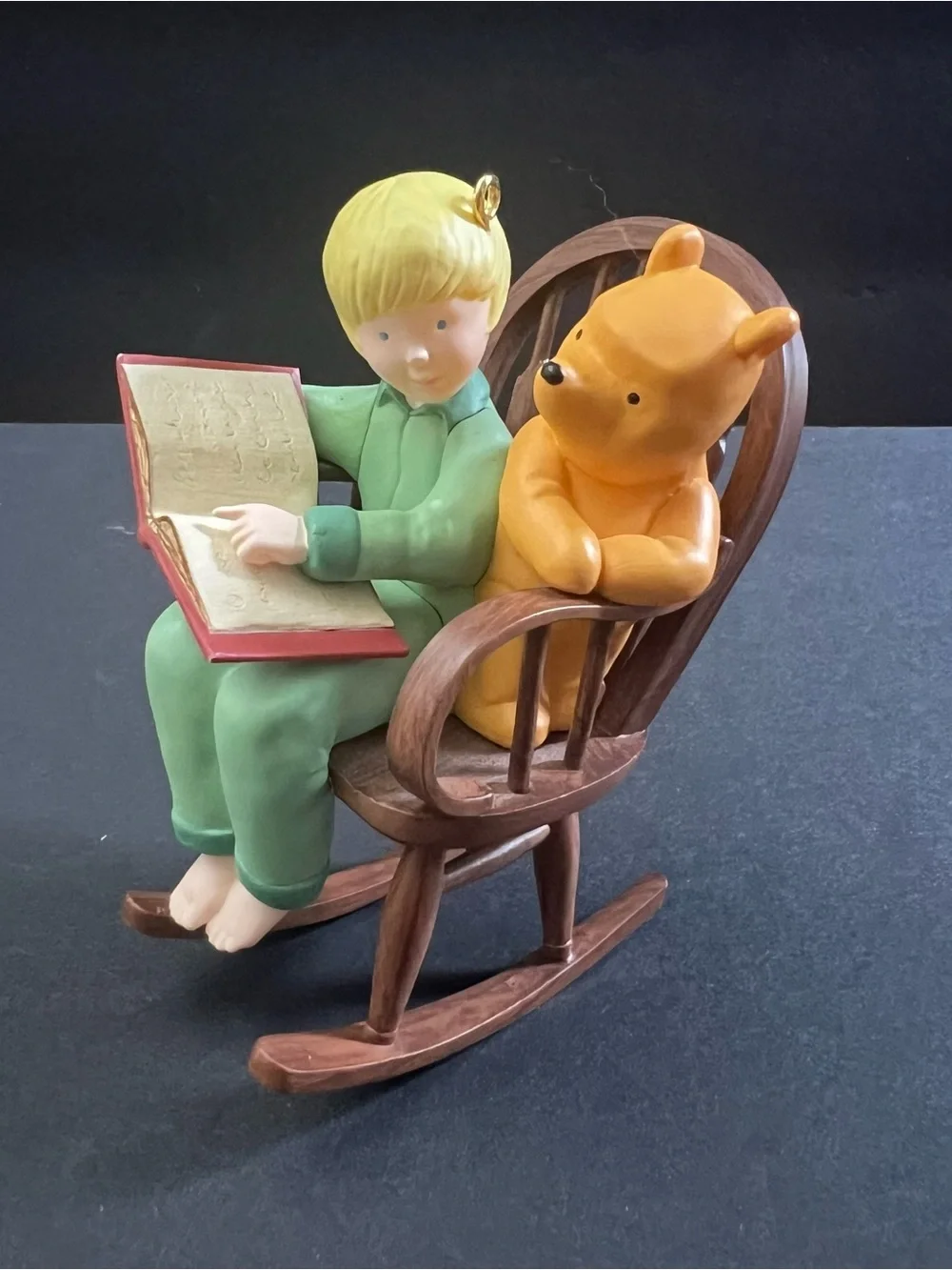 2001 A Story for Pooh Disney Christmas Hallmark Keepsake Ornament
